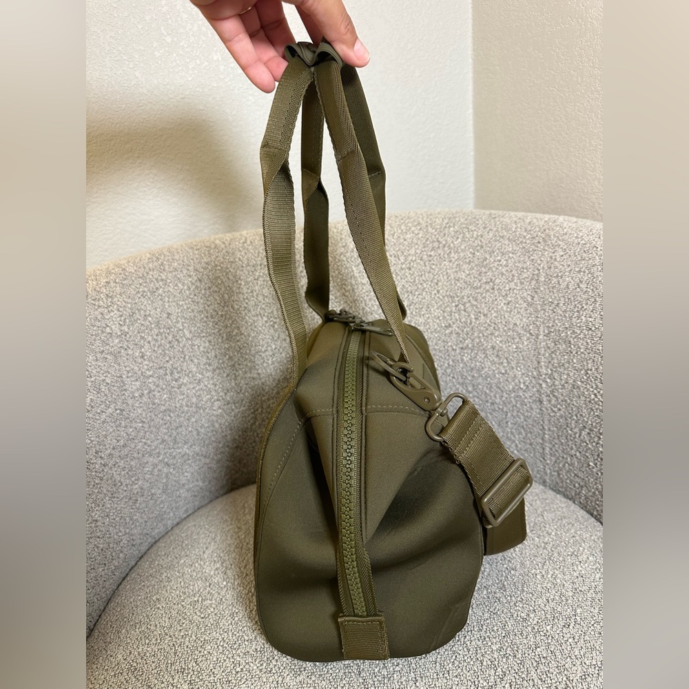 Dagne Dover small Landon duffle - Picture 8 of 8